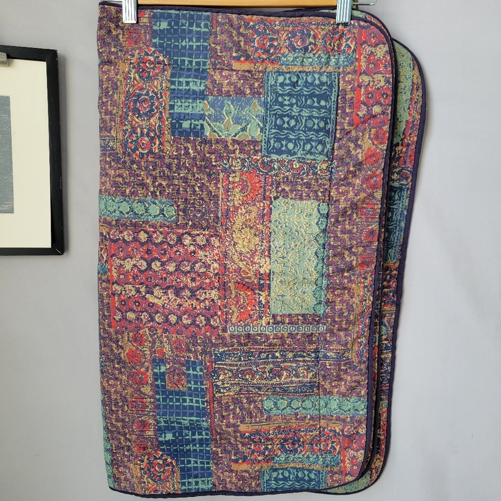 2 Vintage Sheridan Pillow Shams 31"‎ x 25"